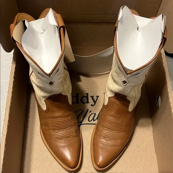 Tecovas Brown and Cream Ankle Boots - Picture 2 of 9